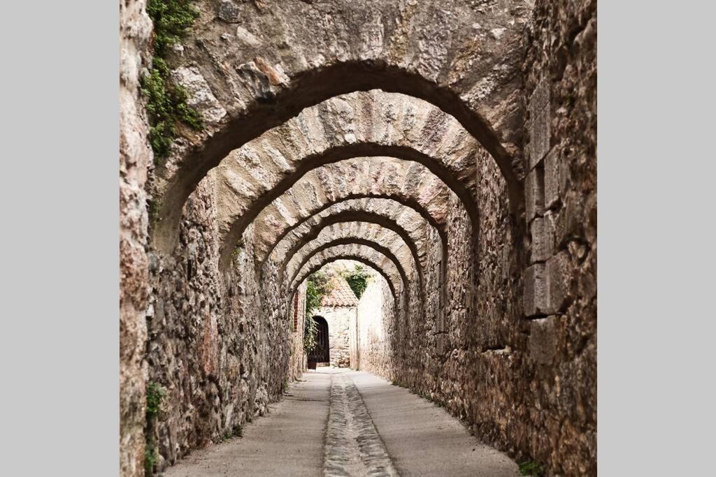 Les Maisons Du Conflent, Maisons Familiales En Pierre Au Coeur Des Remparts Villefranche-de-Conflent Zewnętrze zdjęcie